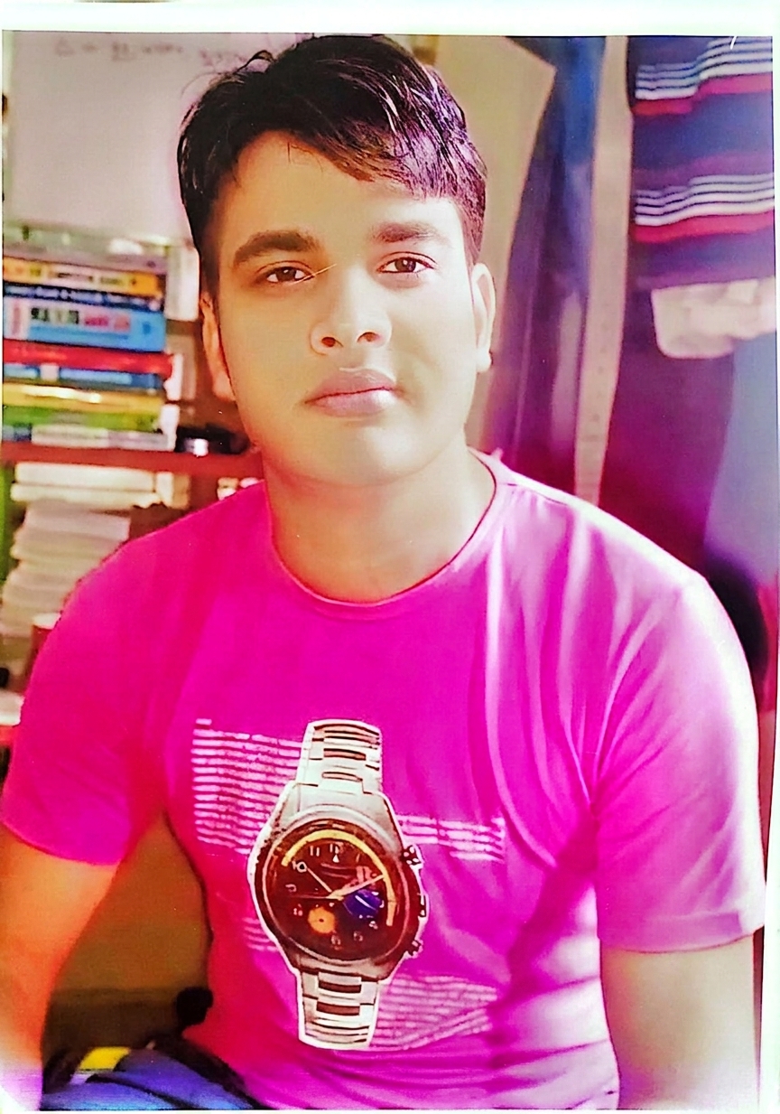 নিখোঁজ রেজাউল করিম। ছবি: পারিবারিক সূত্রে পাওয়া