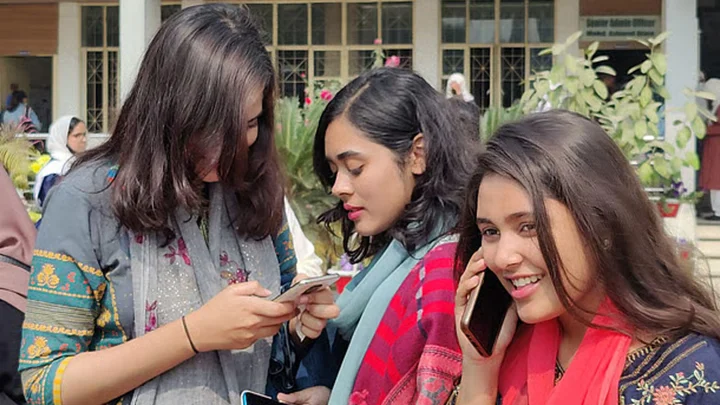 তিন উপায়ে জানুন এইচএসসির ফলাফল