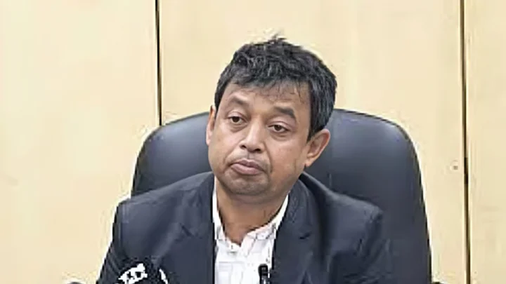 সাবেক ডিবি প্রধান বরখাস্ত হলেন যেসব কারণে