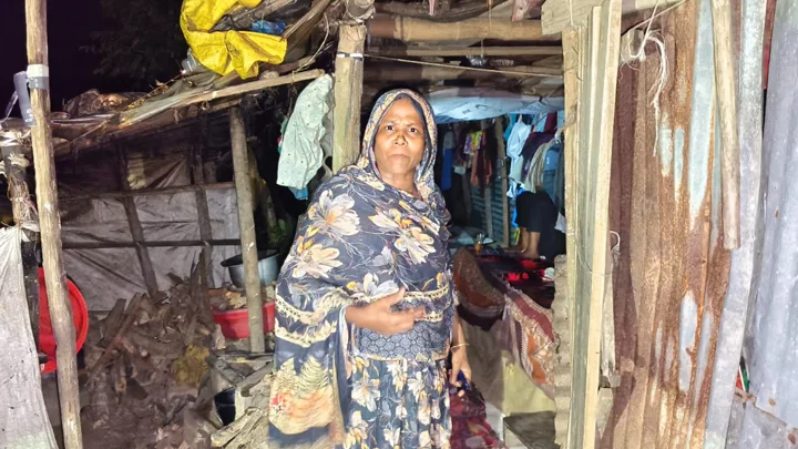 মানিক পশারীর দোয়া অনুষ্ঠানে এসেছেন অনেক, তবুও আতঙ্ক কাটেনি পরিবারের