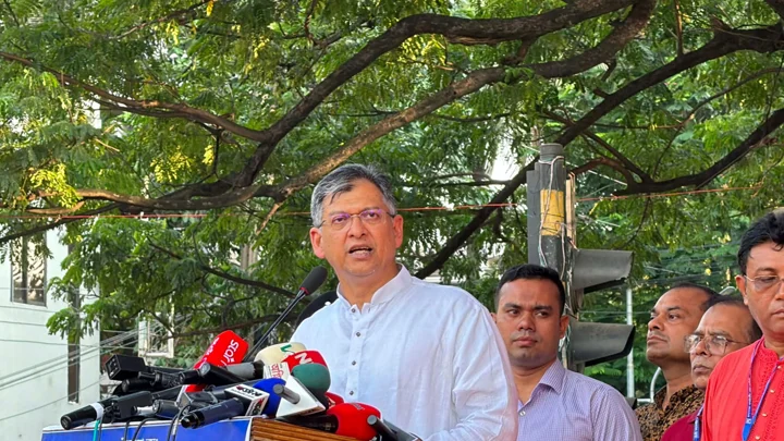 সংখ্যালঘু নয়, নাগরিক পরিচয়ে সবাই সমান: স্বরাষ্ট্রমন্ত্রী