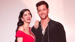 বিচ্ছেদ গুঞ্জনের মাঝেই প্রেমিকাকে নিয়ে হৃতিকের আবেগঘন বার্তা