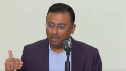 ভারতের সঙ্গে নতুন কার্যকর সম্পর্ক চায় ঢাকা: পররাষ্ট্র প্রতিমন্ত্রী