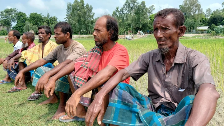 ‘শুধু সার চেয়েছিল, এখন ঘরছাড়া’, কুড়িগ্রামে গ্রেপ্তার আতঙ্কে কৃষকেরা