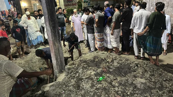 দক্ষিণখানে অবৈধ গ্যাস সংযোগ নিয়ে দুই মহল্লায় উত্তেজনা