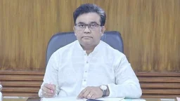 জাবি উপাচার্যকে নিয়ে বিভ্রান্তিকর বক্তব্যে জাতীয়তাবাদী শিক্ষক ফোরামের প্রতিবাদ