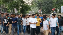 শিক্ষক নিয়োগে কমিটি পদ্ধতি নয়, এনটিআরসিএ বহালের দাবিতে জবিতে বিক্ষোভ