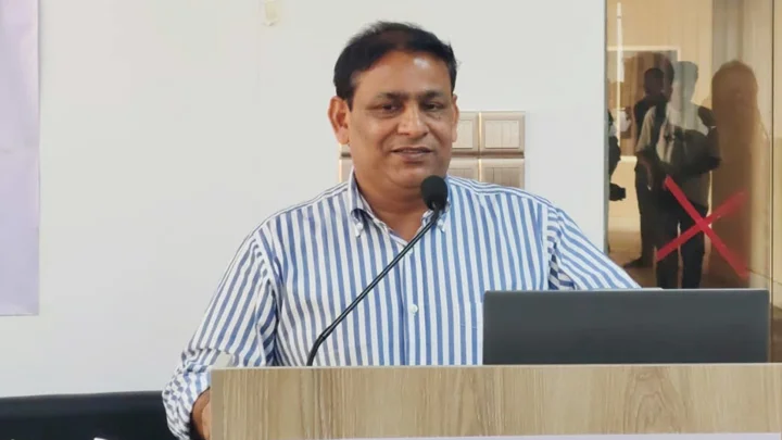 বিশ্ববিদ্যালয় থেকেই আমার লিডারশিপের যাত্রা শুরু: আনিসুর রহমান খোকন