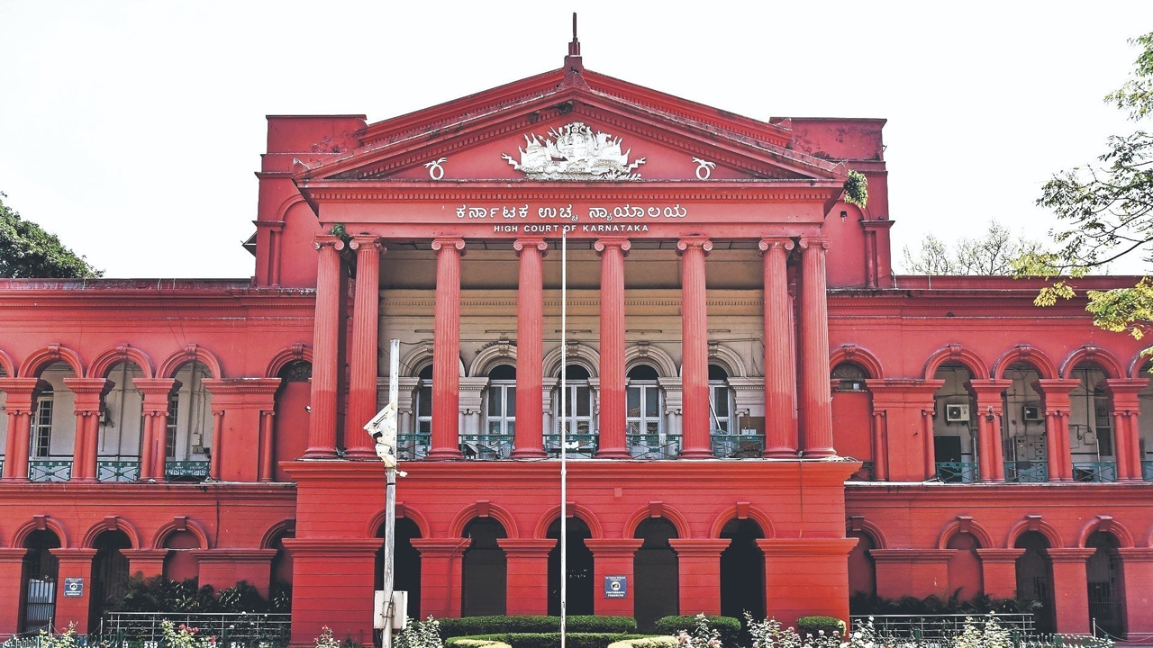 বাংলাদেশি অভিবাসীদের প্রশ্রয় না দেওয়ার নির্দেশ ভারতীয় হাইকোর্টের