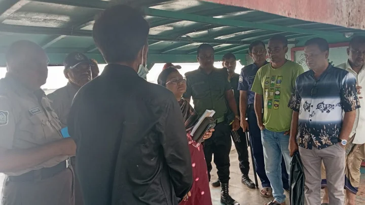 কিশোরগঞ্জে অভিযানে ড্রেজার জব্দ, জরিমানা ১ লাখ ২০ হাজার