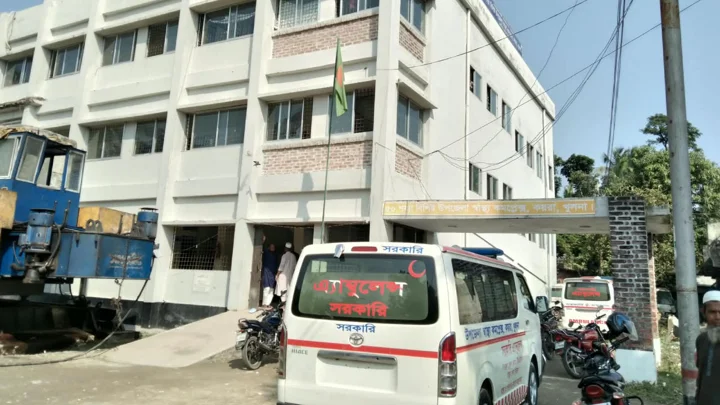 শহর ছাড়িয়ে গ্রামেও ডেঙ্গু, কয়রায় আক্রান্ত ৫