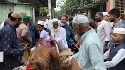 ৪০ বছরের দায়িত্ব শেষে ঘোড়ার গাড়িতে বাড়ি ফিরলেন মুয়াজ্জিন
