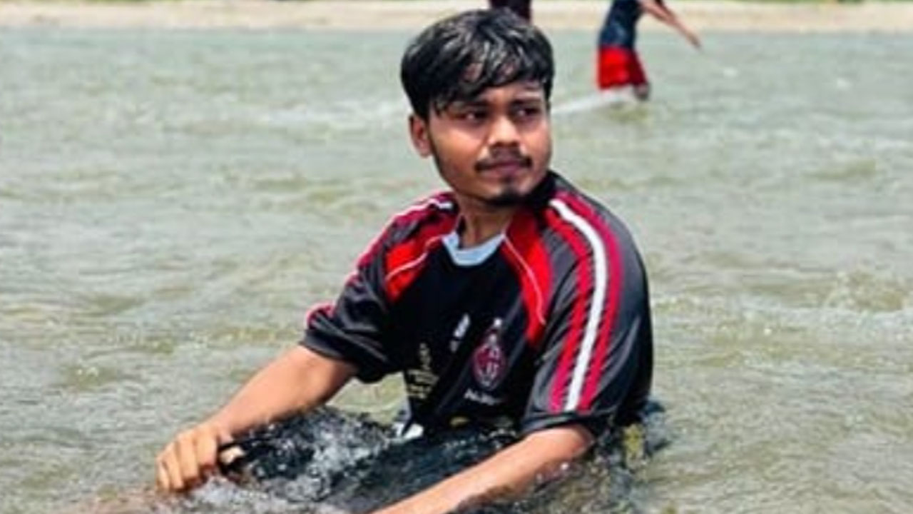 সাদাপাথরে স্রোতে তলিয়ে পর্যটকের মৃত্যু