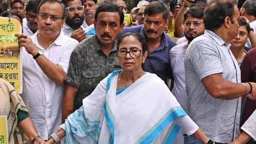 কলকাতায় আজ বিক্ষোভ মিছিল করবে মমতার দল
