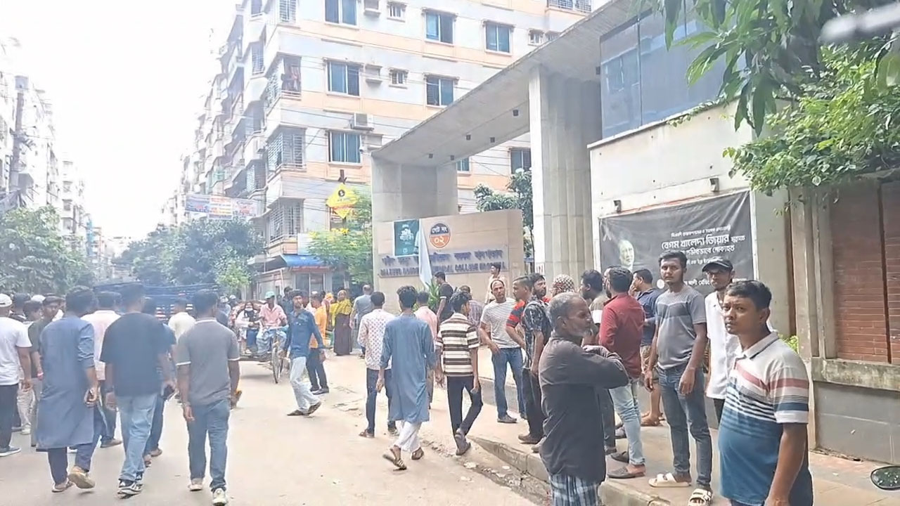 মুনসুর আলী মেডিকেল হাসপাতালে দখল নিয়ে সংঘর্ষ, অচল চিকিৎসাসেবা
