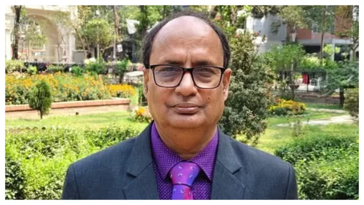 নীতিমালা কাগজে-কলমে, অধ্যক্ষ-উপাধ্যক্ষের পছন্দেই ঢাকা কলেজের হলে সিট বরাদ্দের অভিযোগ