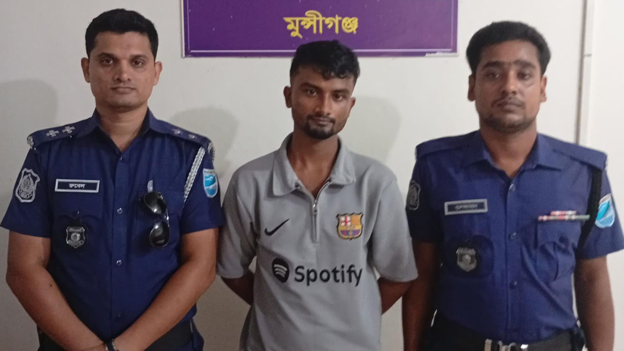 দলীয় কার্যালয়ে আগুন দিয়ে গ্রেপ্তার বিএনপি নেতার ছেলে