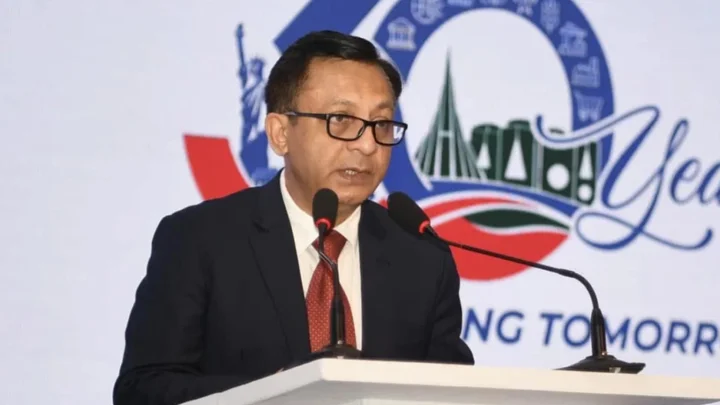 ‘আগামী পাঁচ বছরে আরও ৫ বিলিয়ন ডলার মার্কিন বিনিয়োগ আনার লক্ষ্যে কাজ করছে সরকার’