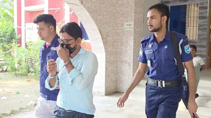 মুন্সীগঞ্জে ধর্ষণ মামলায় কৃষিকর্মকর্তা গ্রেপ্তার