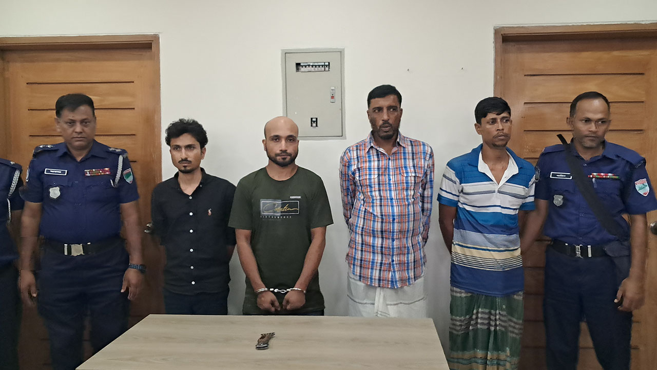 আইনজীবী শান্ত হত্যা, ৫০ ঘণ্টার মধ্যে প্রধান আসামিসহ গ্রেপ্তার ৪