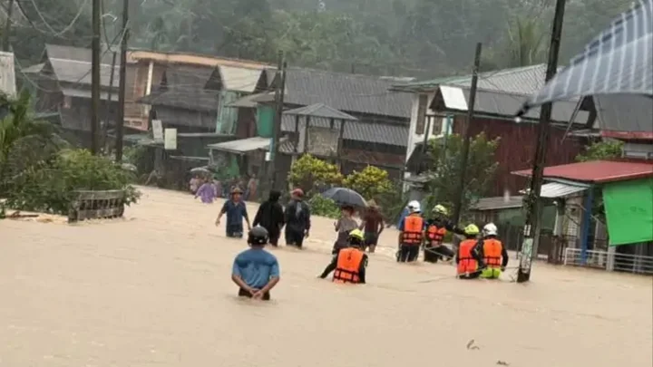 মিয়ানমারের দক্ষিণাঞ্চলে বন্যা-ভূমিধস: ১০ জনের মৃত্যুর শঙ্কা, নিখোঁজ ৩০