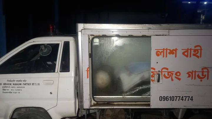 মা চান দাফন, বাবা চান দাহ—৫ দিনেও শেষ বিদায় হয়নি শুভর