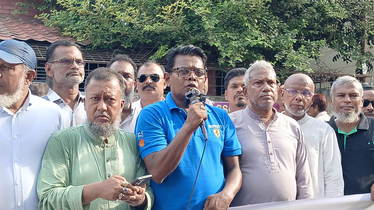 নারায়ণগঞ্জে নাসীরুদ্দীন পাটওয়ারীকে অবাঞ্ছিত ঘোষণা