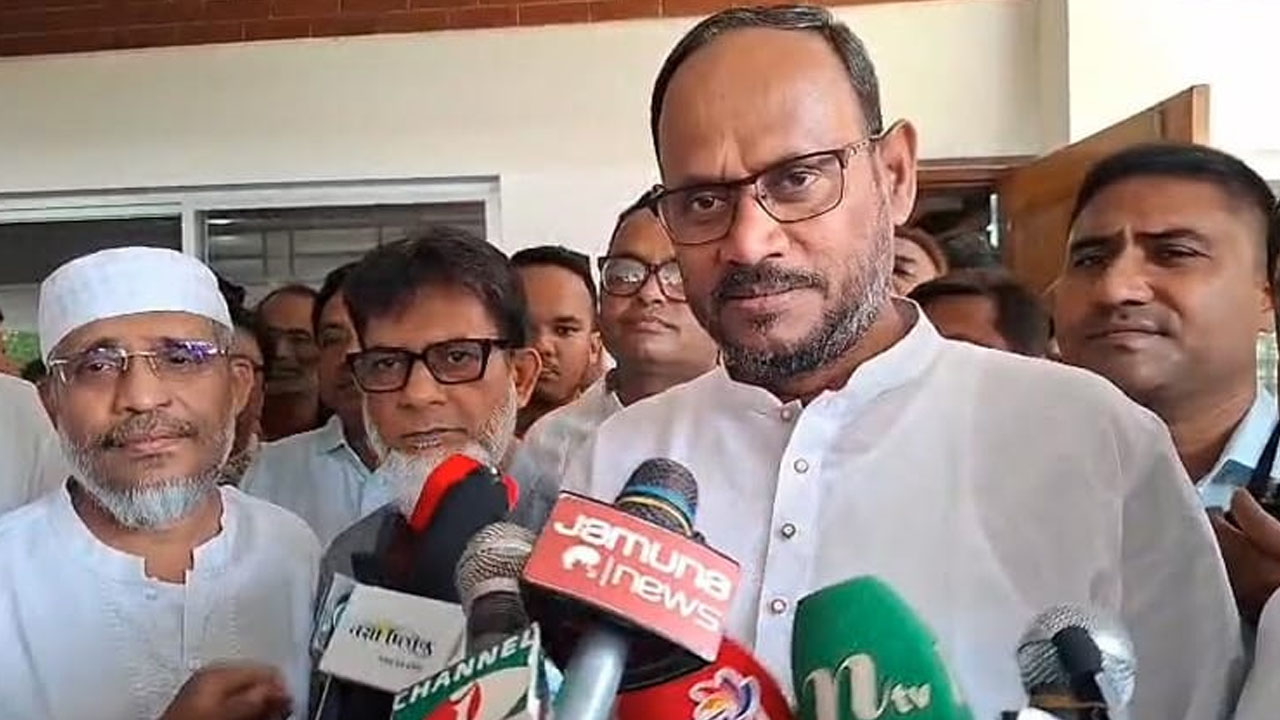 মৎস্যজীবীদের জন্য অবাধ মাছ আহরণ নিশ্চিত করবে সরকার: প্রাণিসম্পদ প্রতিমন্ত্রী