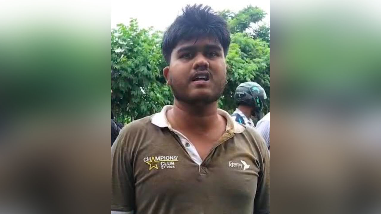 চোখে চেতনানাশক ছিটিয়ে বিকাশকর্মীর ৫ লাখ টাকা ছিনতাই