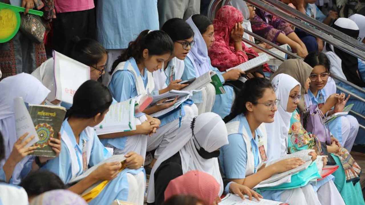 এইচএসসি পরীক্ষা শুরু আজ, মানতে হবে যেসব নির্দেশনা