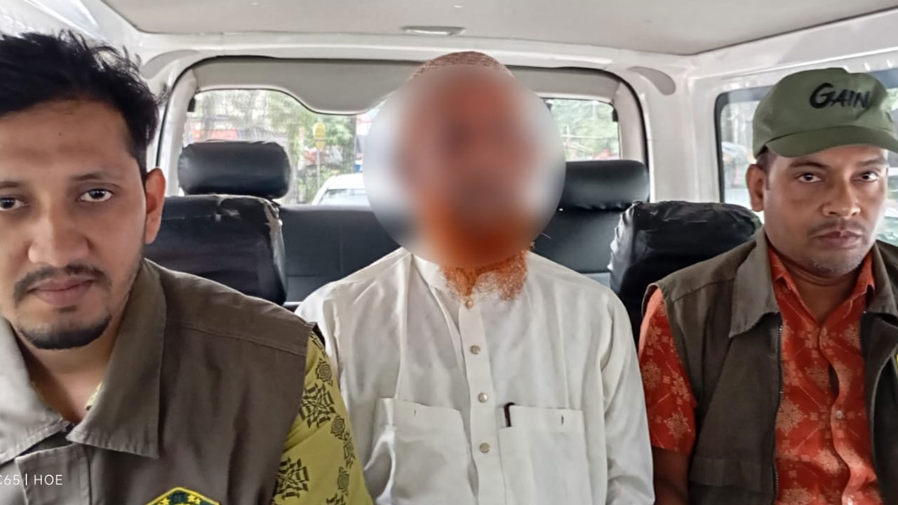 ছাত্র-জনতার ওপর হামলা মামলার আসামি মোল্লা বশির গ্রেপ্তার