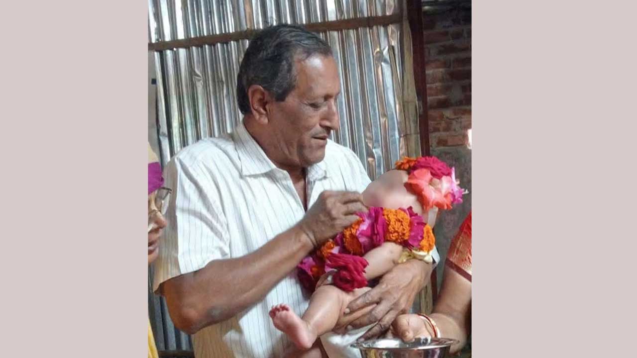 পা ফসকে ঢলের পানিতে তলিয়ে গেল নিরঞ্জন, ঘণ্টাখানেক পর মিলল মরদেহ