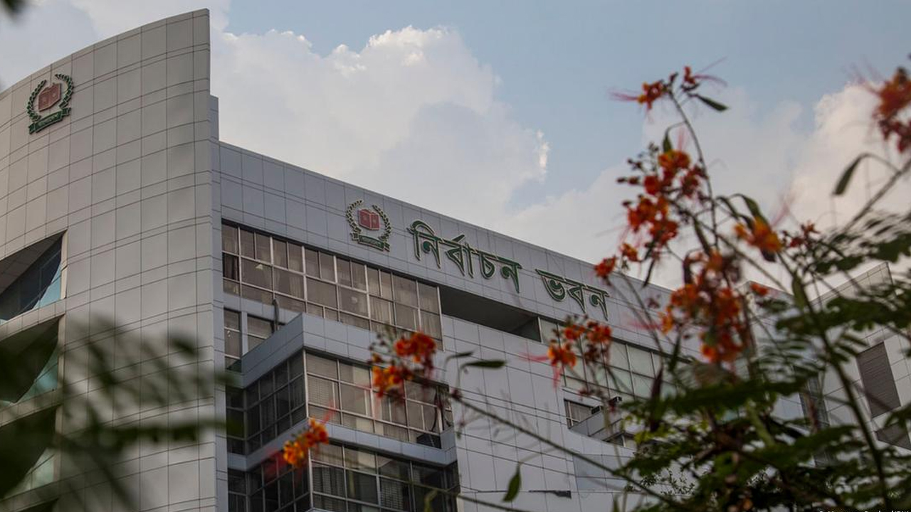 কবে থেকে ইউপি নির্বাচন শুরুর পরিকল্পনা ইসির