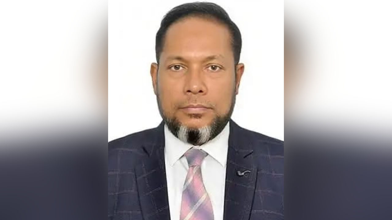 কুবিতে আর্থিক অনিয়মের তদন্ত শেষের আগেই বরখাস্ত রেজিস্ট্রার  ফিরলেন নিজ পদে