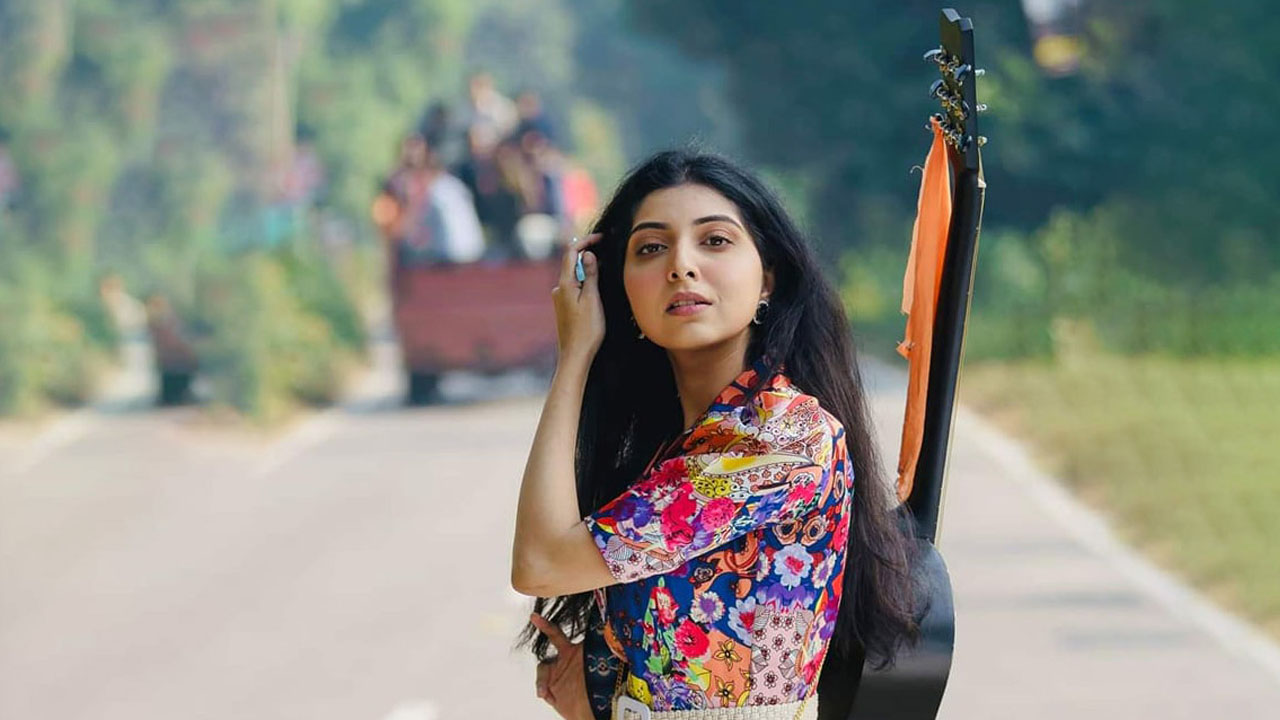 আল্লাহ সবাইকে হেফাজত করুন: পড়শী