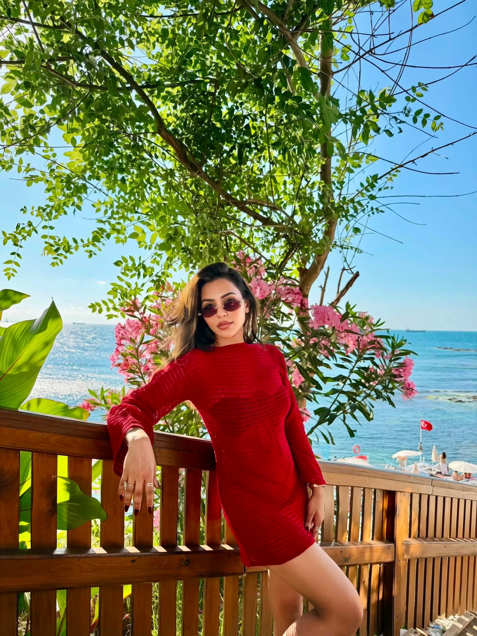 ছবি: অভিনেত্রীর ফেসবুক পেজ থেকে