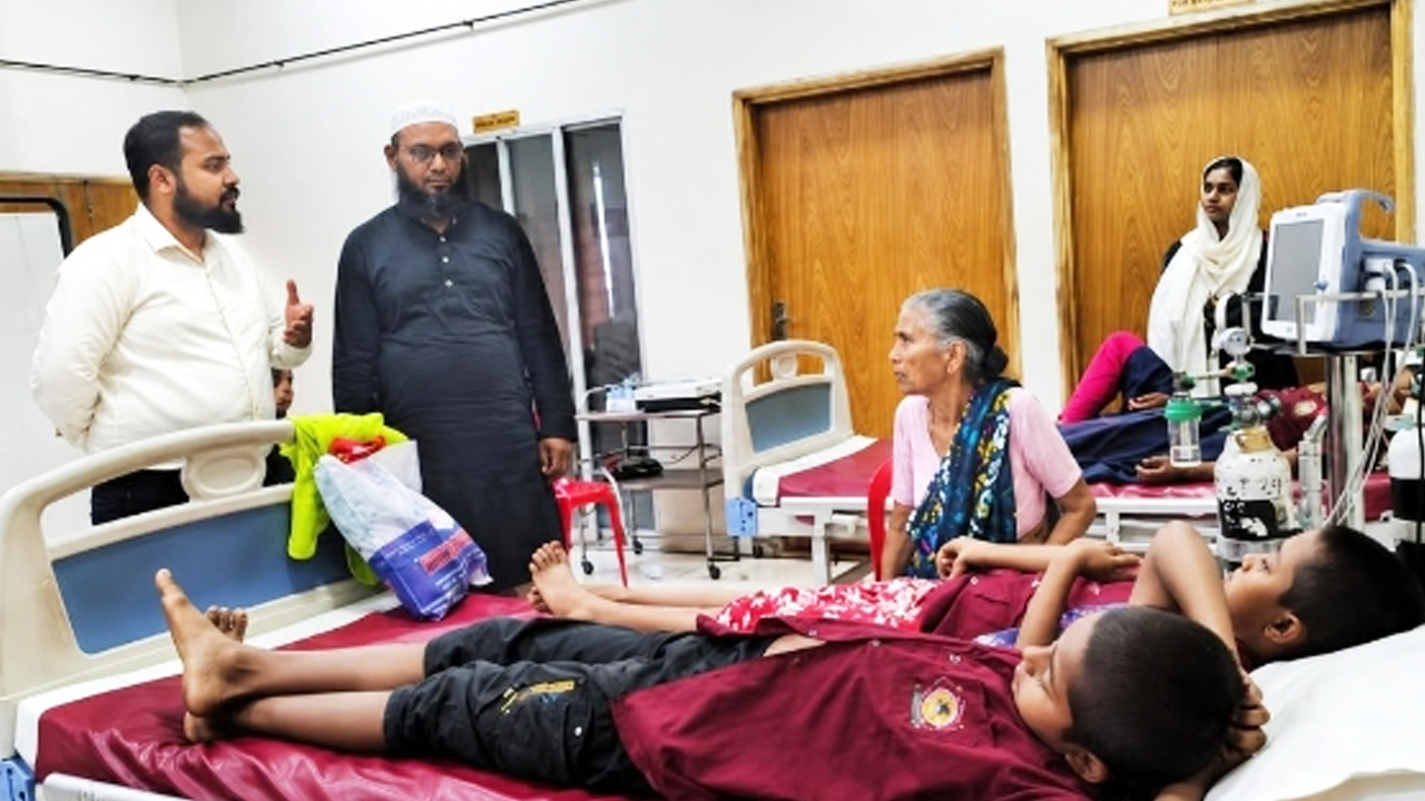 বাগেরহাটে চিপস খেয়ে ১২ শিক্ষার্থী অসুস্থ