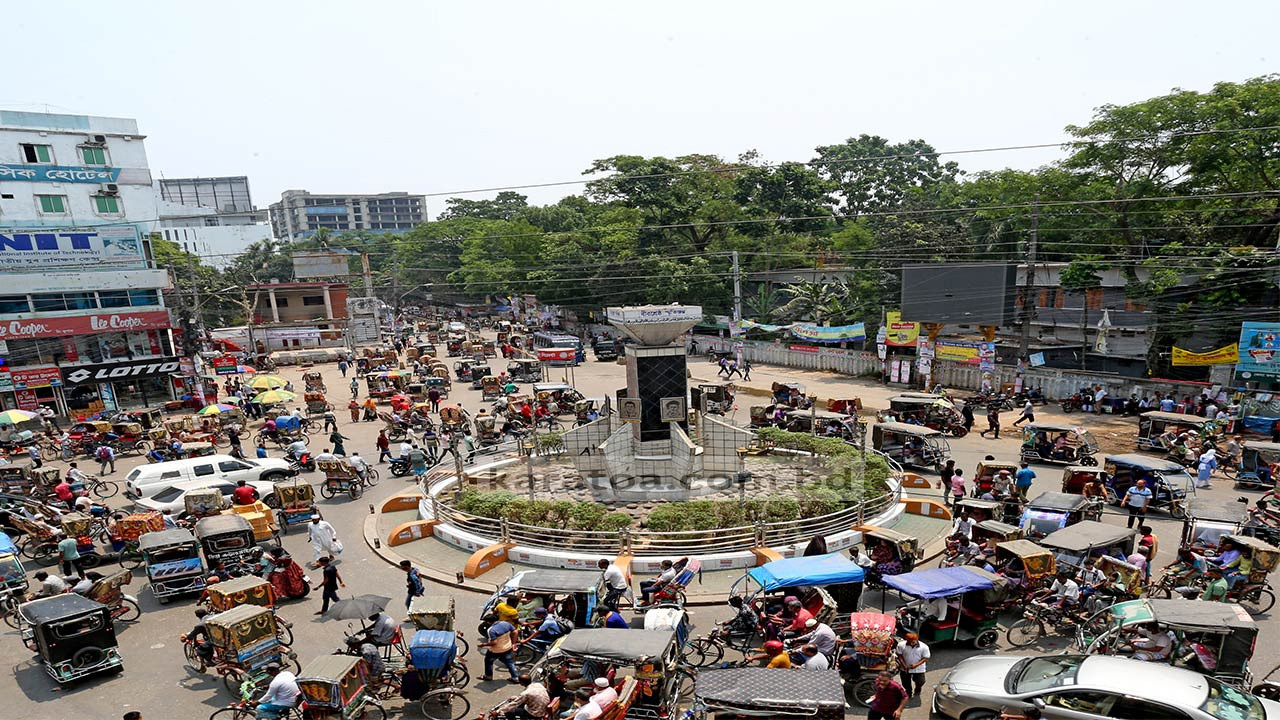 বগুড়ায় ৩১ সরকারি দপ্তরের নিজস্ব ভবন নেই, কোটি টাকা ভাড়া গুনছে সরকার