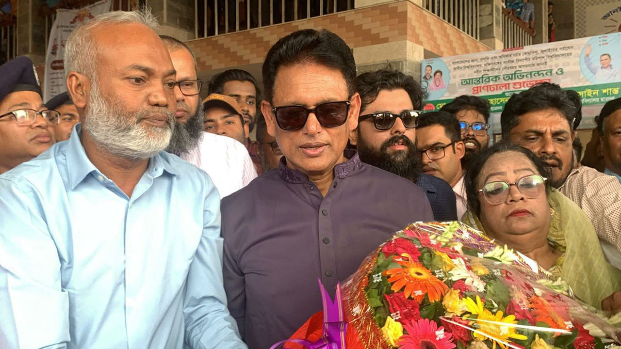 ববির সংকট নিরসনে দ্রুত পদক্ষেপের আশ্বাস শিক্ষামন্ত্রীর