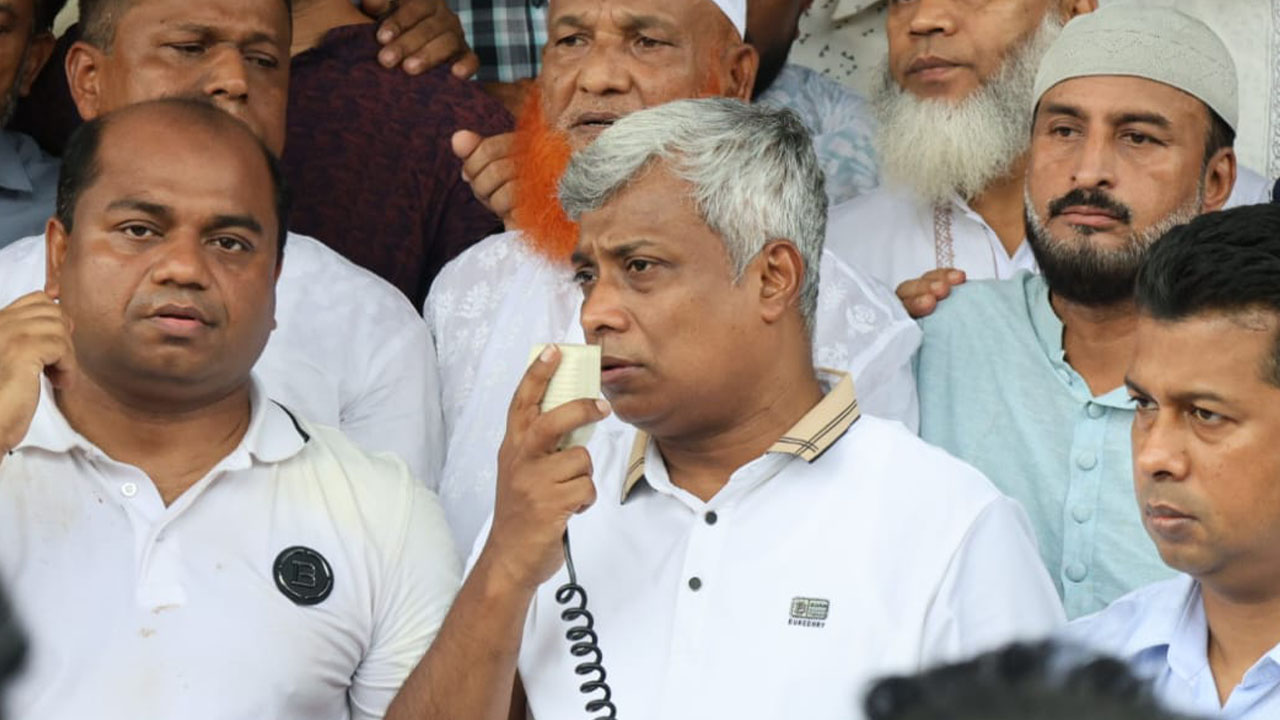 বন্যার্তদের পুনর্বাসনে সব ধরনের পদক্ষেপ নেবে সরকার: জ্বালানি প্রতিমন্ত্রী