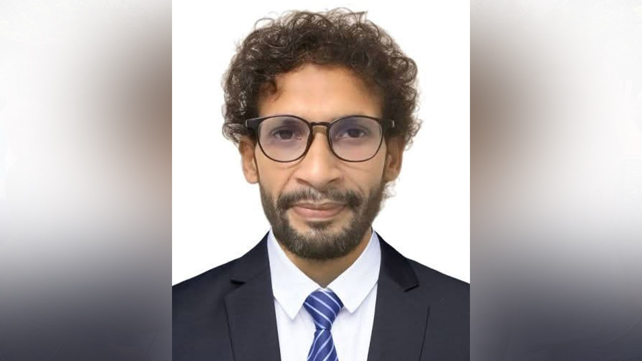 ক্যানসার আক্রান্ত শিক্ষকের বাঁচার আকুতি