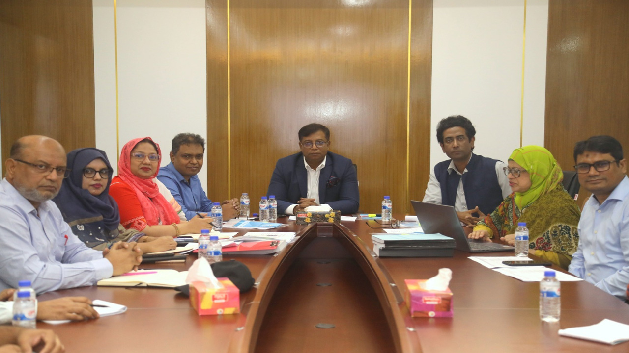 শিক্ষার্থীদের সফট স্কিল বাড়াতে প্রশিক্ষণ প্রোগ্রাম চালুর উদ্যোগ ইউজিসির
