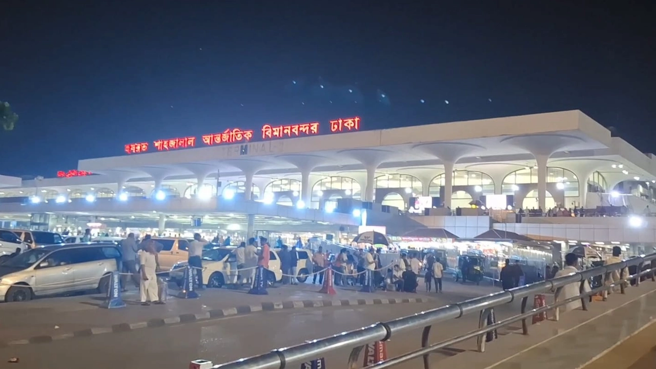 বিমানবন্দর থেকে উধাও ৬১ মালয়েশিয়াগামী যাত্রী, সক্রিয় ‘বডি কন্ট্রাক্ট’ সিন্ডিকেট