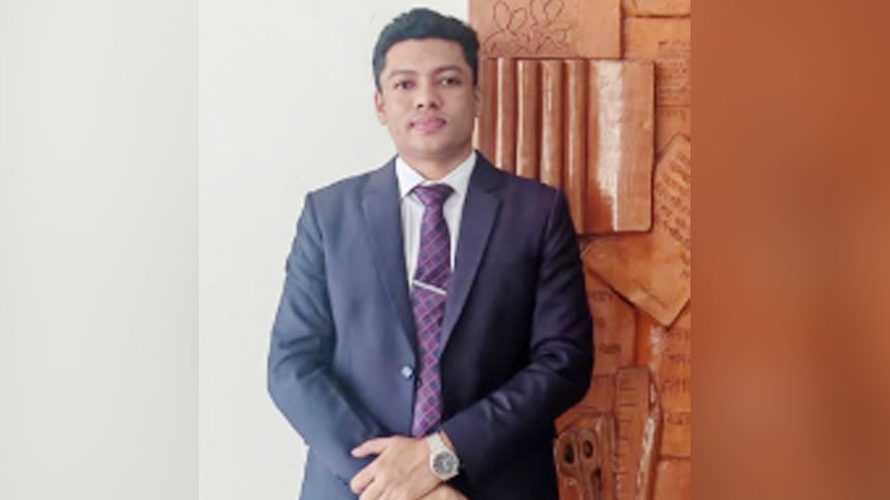 স্কুল পালানো পাপ্পুই এখন ৪৭তম বিসিএসের শিক্ষা ক্যাডার