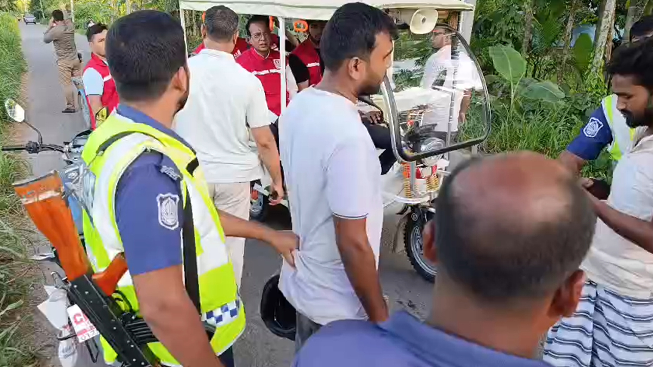 মাদকের বিরুদ্ধে ত্রাণমন্ত্রীর অভিযান