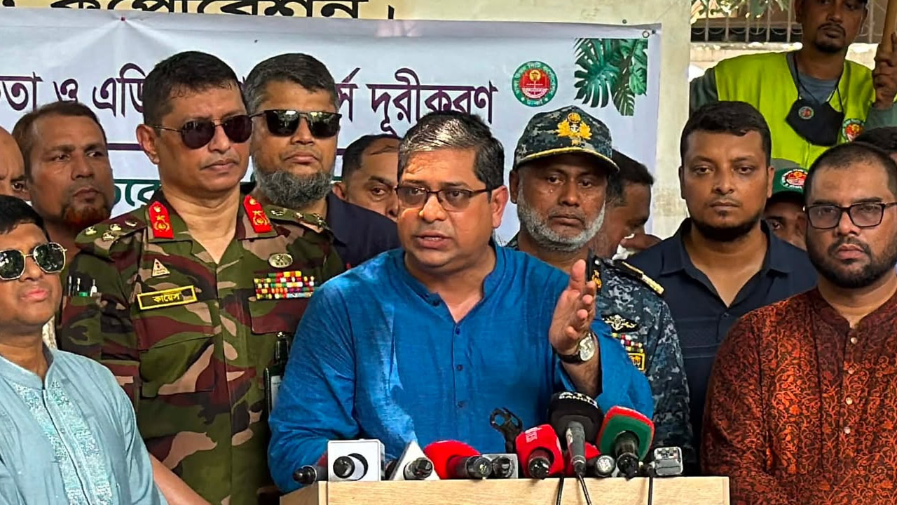 ঢাকা ডেঙ্গুর উচ্চ ঝুঁকিতে: প্রতিমন্ত্রী মীর শাহে আলম