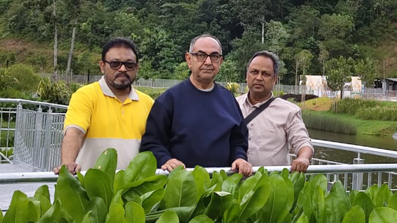 দ্রুত সুস্থ হয়ে উঠছেন মির্জা আব্বাস, চেয়েছেন দোয়া