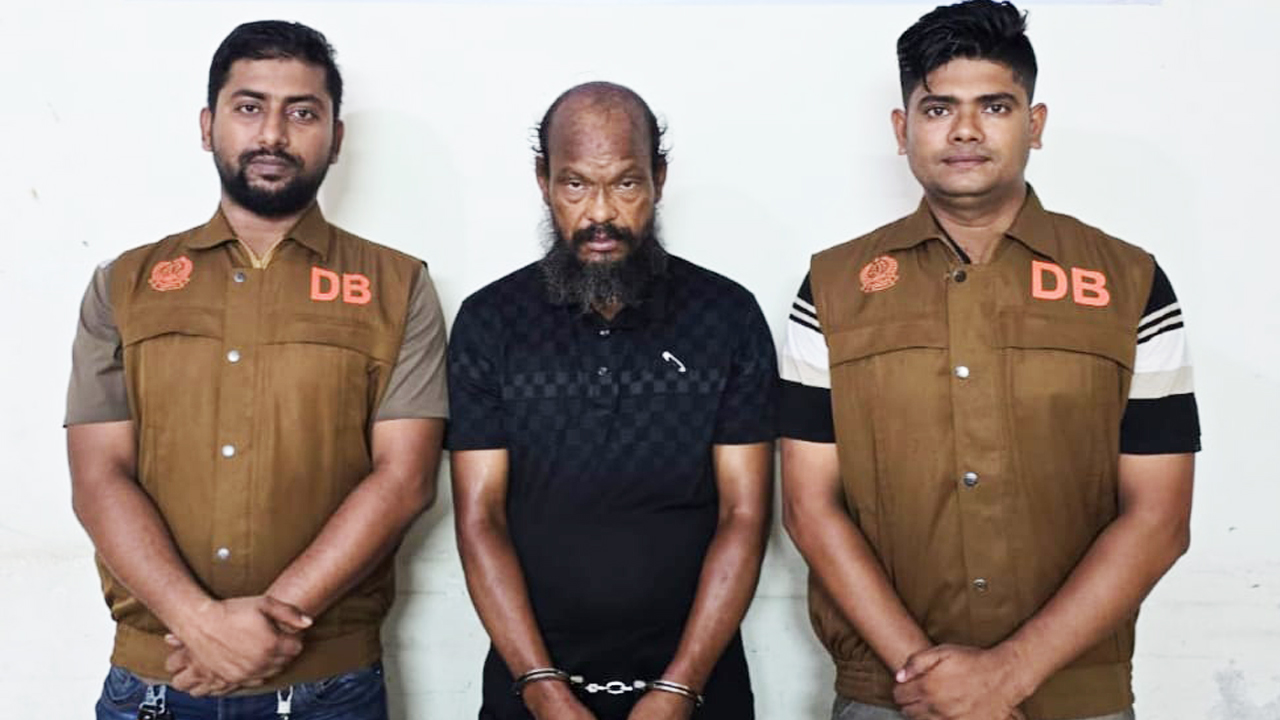মুন্সীগঞ্জে ২৪ মামলার আসামি ‘গাঁজা মনির’ গ্রেপ্তার