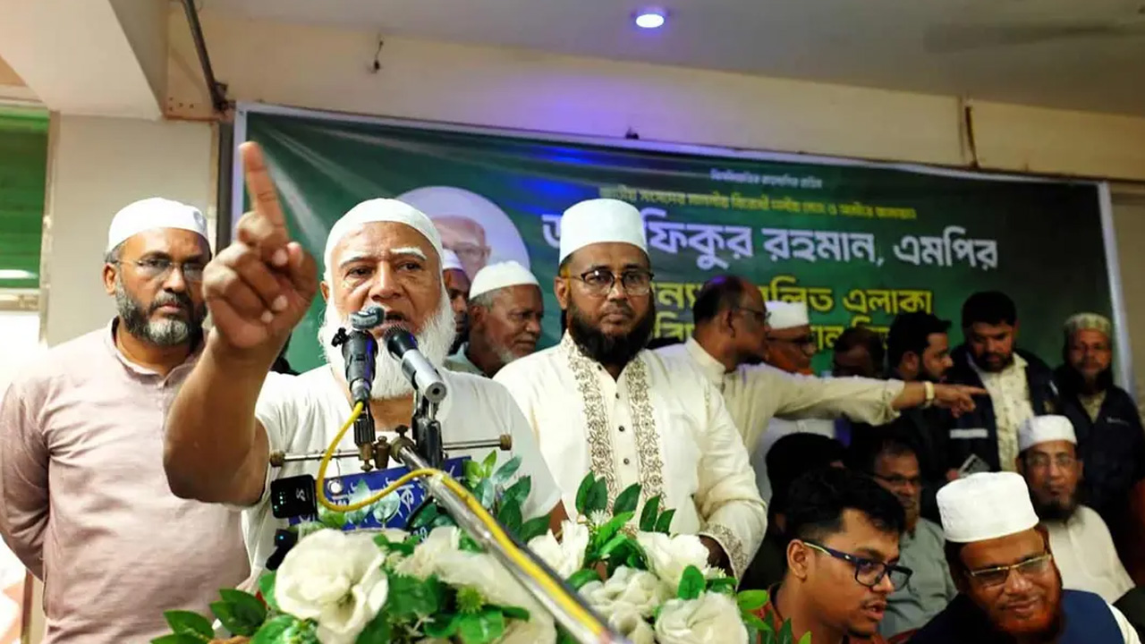 ‘সংসদে সরকারকে জানিয়ে বন্যা পরিস্থিতির স্থায়ী সমাধানে উদ্যোগ নেব’