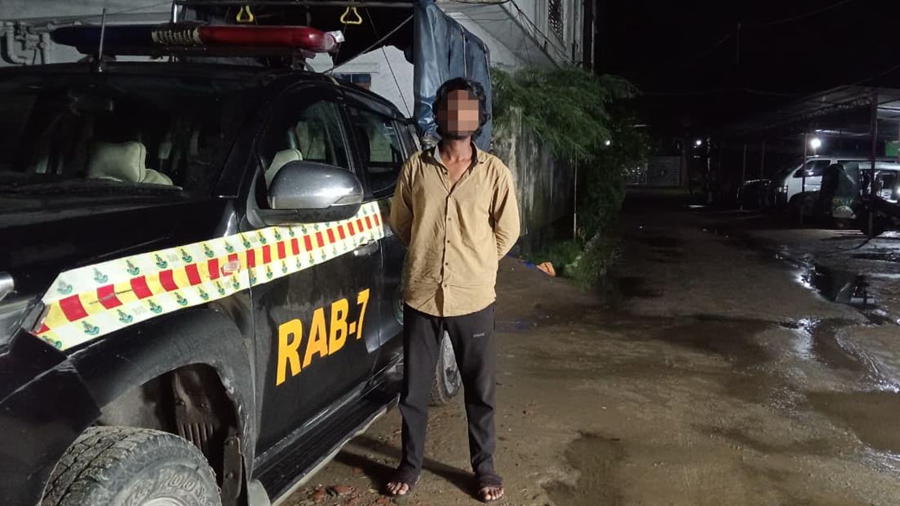 কক্সবাজারে রাজমিস্ত্রিকে পিটিয়ে হত্যার মূল আসামি গ্রেপ্তার